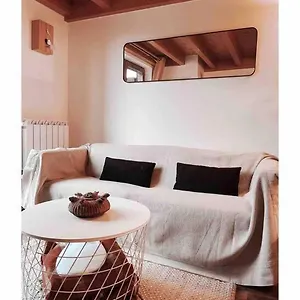 Appartement Duplex Avec Cheminee Et Vue Montagne, Le Biot